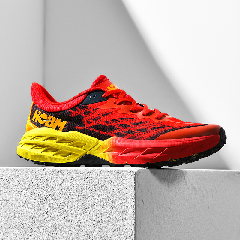 أحذية رياضية رجالية جديدة لعام - مراجعة Carbon Plate Marathon Racing Shoes وسعره